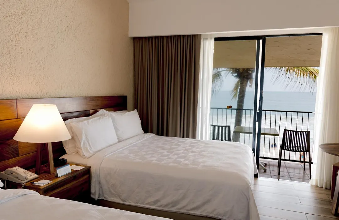 Holiday Inn Resort Ixtapa All-Inclusive By Ihg-1