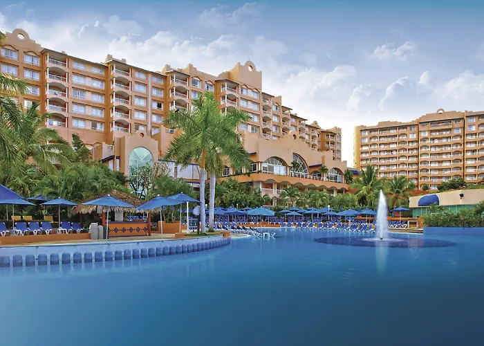 Azul Ixtapa Beach Resort All Inclusive&centro de convenciones